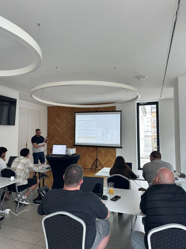 Účastníci na AI workshopu — Dům u parku, Olomouc